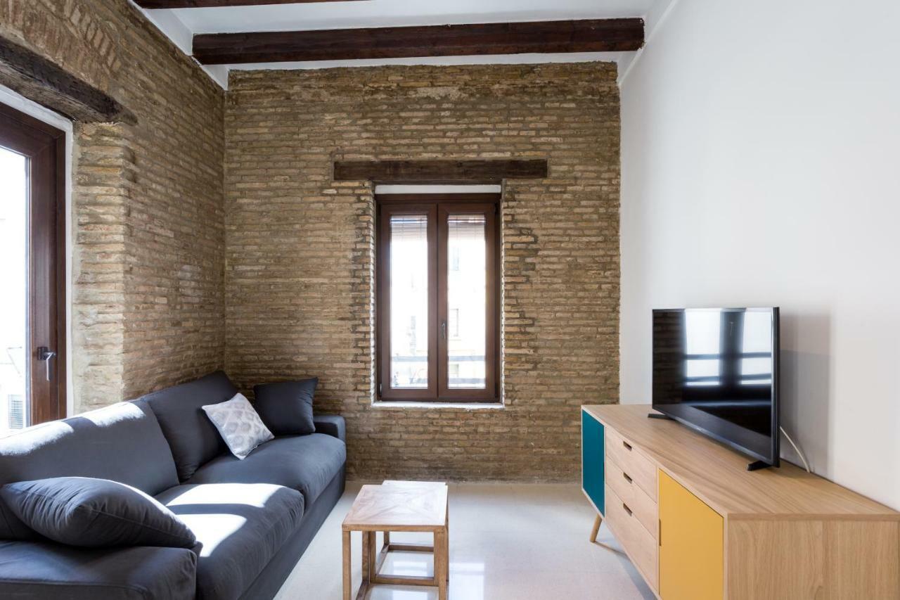 Almazen Apartamentos, Arrayan 23 * Séville