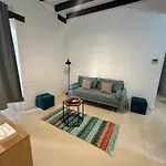 Almazen Apartamentos, Arrayan 23